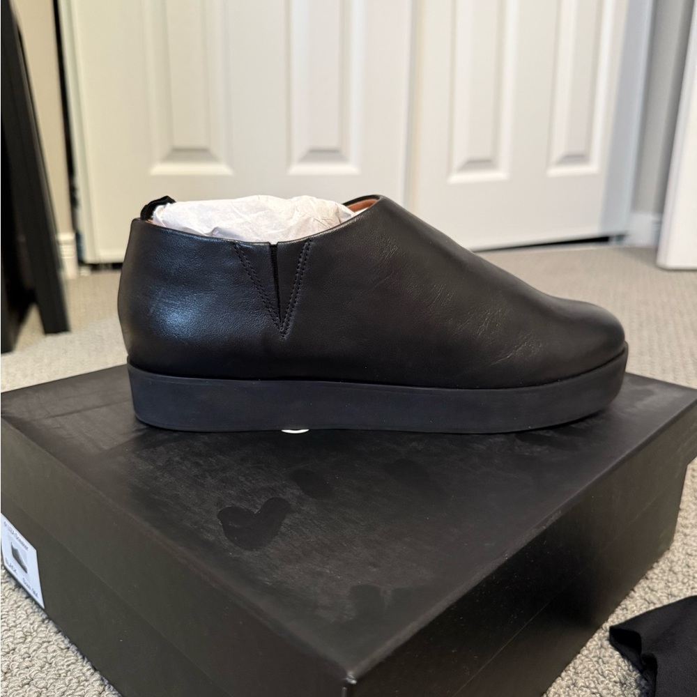 DrLIZA Orthopaedic Black Leather Slip-On Loafers
